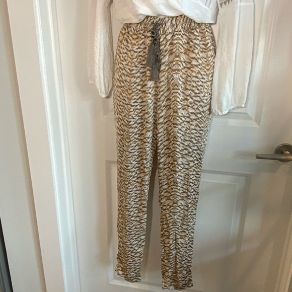 H&M Drawstring Tapered Leg Printed Pants w Pockets - Picture 11 of 11